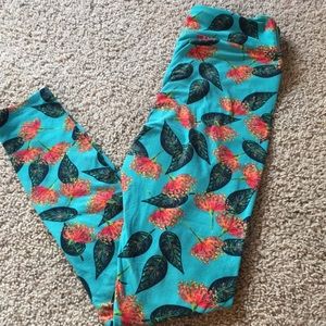 Lularoe flower print leggings